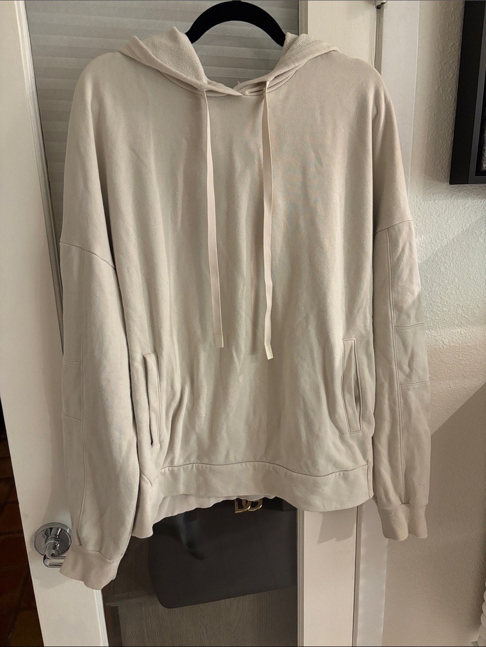 ALO Yoga Men's Light Cream Pullover Hoodie with Drawstring